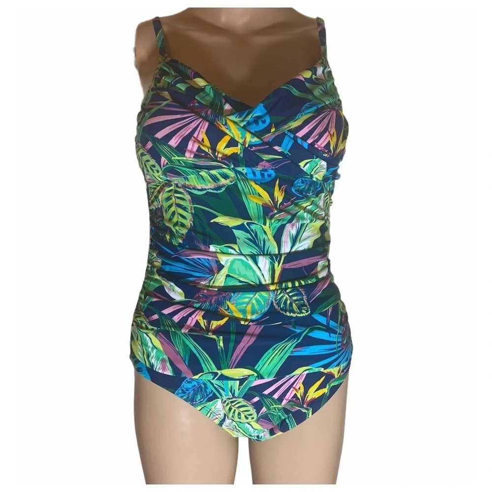 Bleu Rod Beattie tropical style